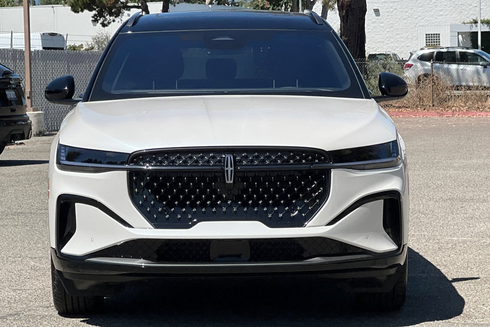 New 2026 Lincoln Nautilus Reserve w/ Jet Appearance Package AWD/4WD image 6