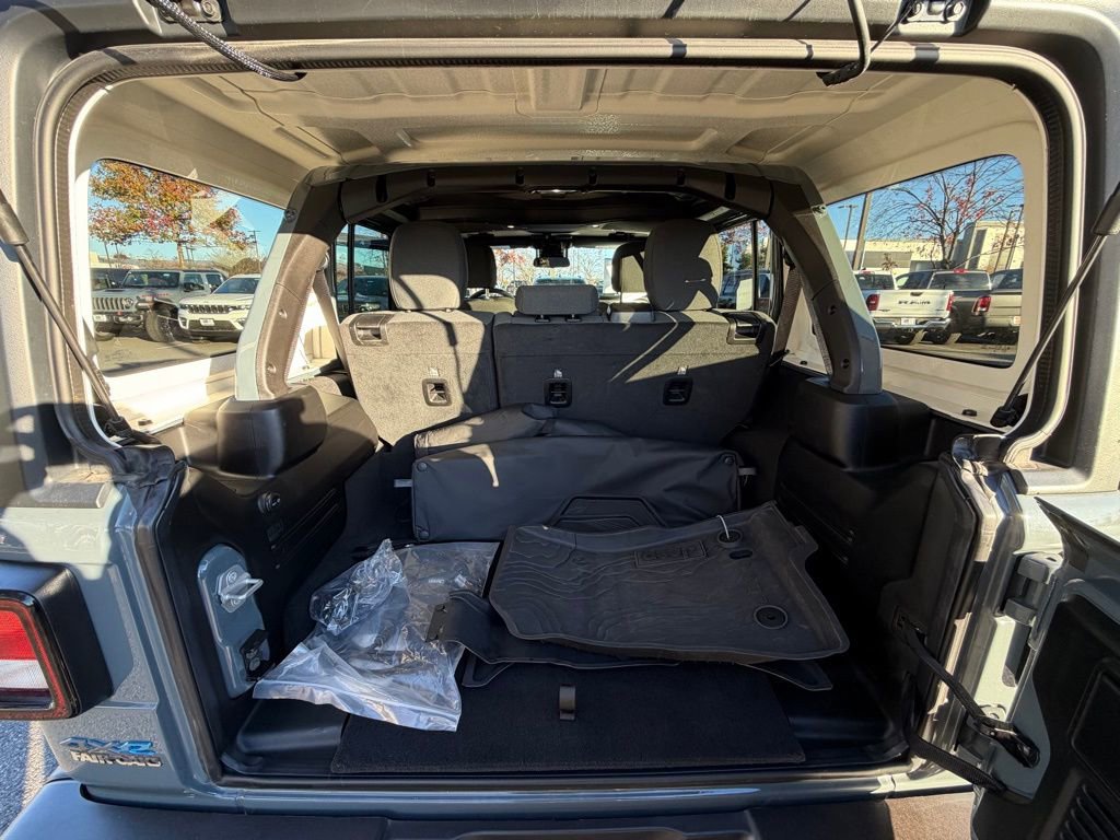 Used 2025 Jeep Wrangler Unlimited Sport S 4xe image 33