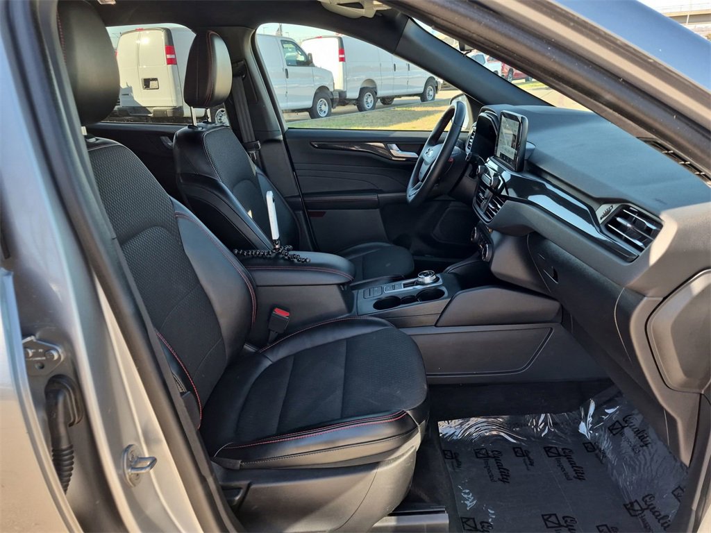Used 2023 Ford Escape ST-Line image 24