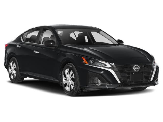 Used 2024 Nissan Altima 2.5 SR FWD image 9