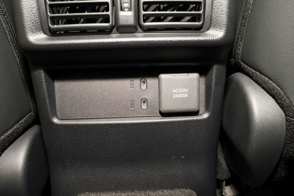 Used 2025 Toyota 4Runner TRD Off-Road Premium image 8