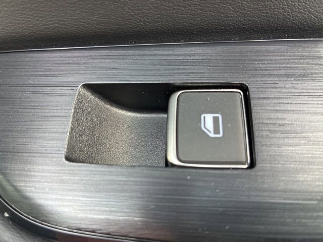 Used 2023 Nissan Rogue Platinum w/ Platinum Premium Package AWD/4WD image 26