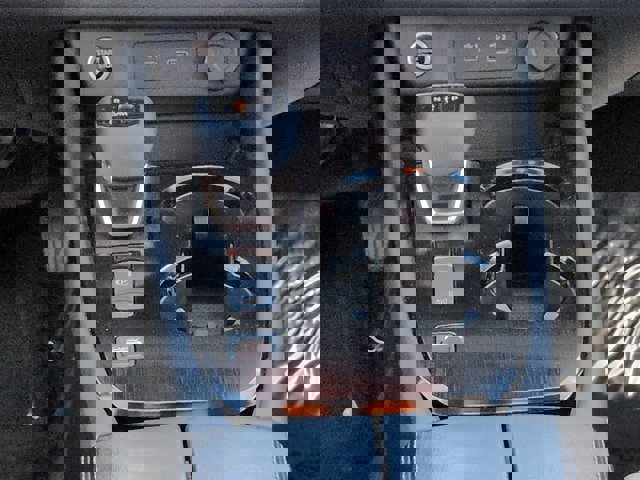 Certified 2021 Nissan Rogue SV w/ Premium Package image 19