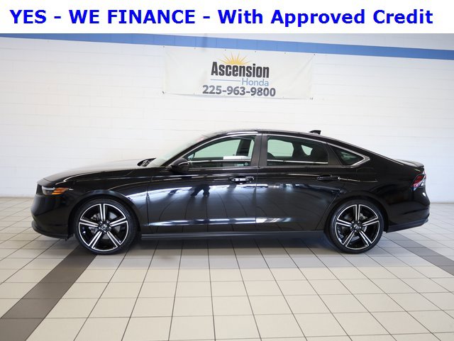 Used 2024 Honda Accord Sport image 3