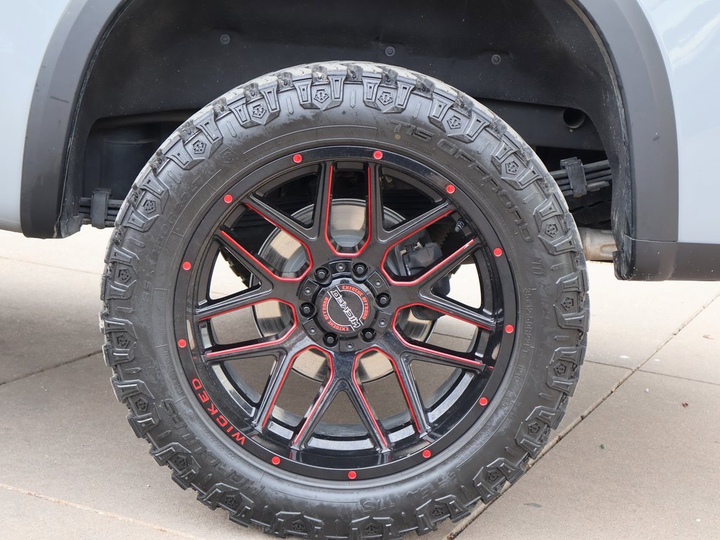 Used 2024 Chevrolet Silverado 1500 ZR2 w/ Technology Package image 45