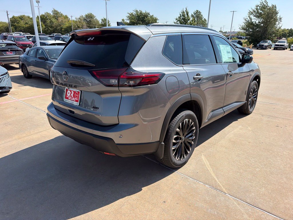New 2026 Nissan Rogue Dark Armor AWD/4WD image 5