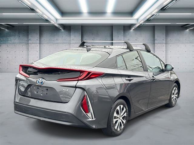 Used 2021 Toyota Prius Prime XLE image 22