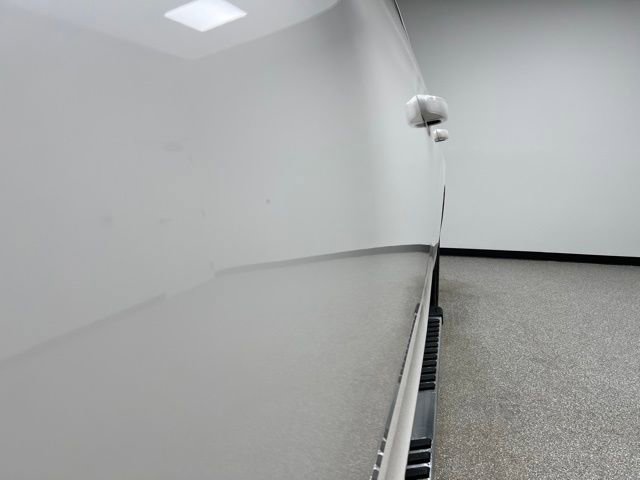 Used 2018 Ford Expedition Max XLT w/ Equipment Group 202A AWD/4WD image 13