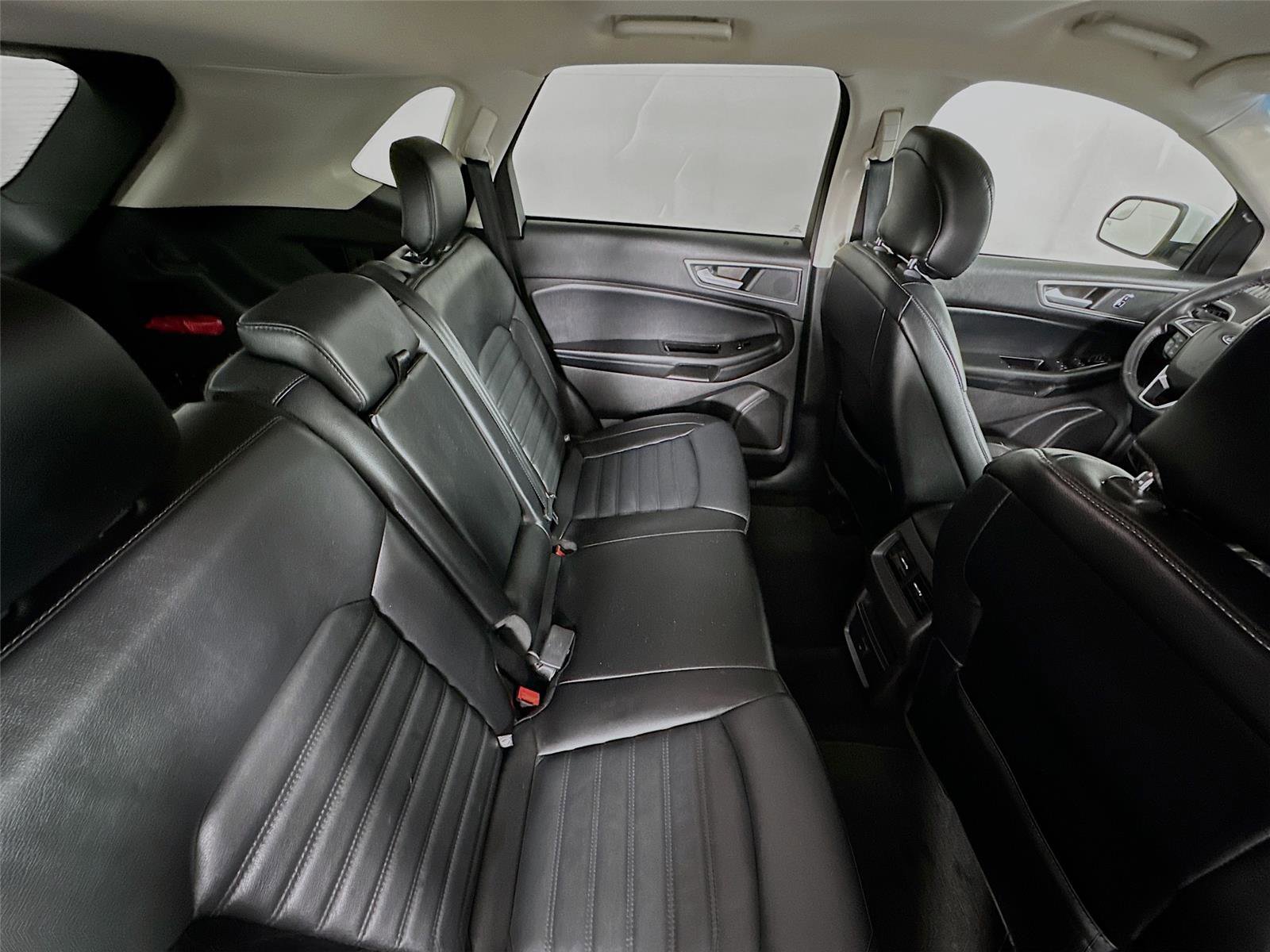 Used 2017 Ford Edge SEL w/ Equipment Group 201A image 25