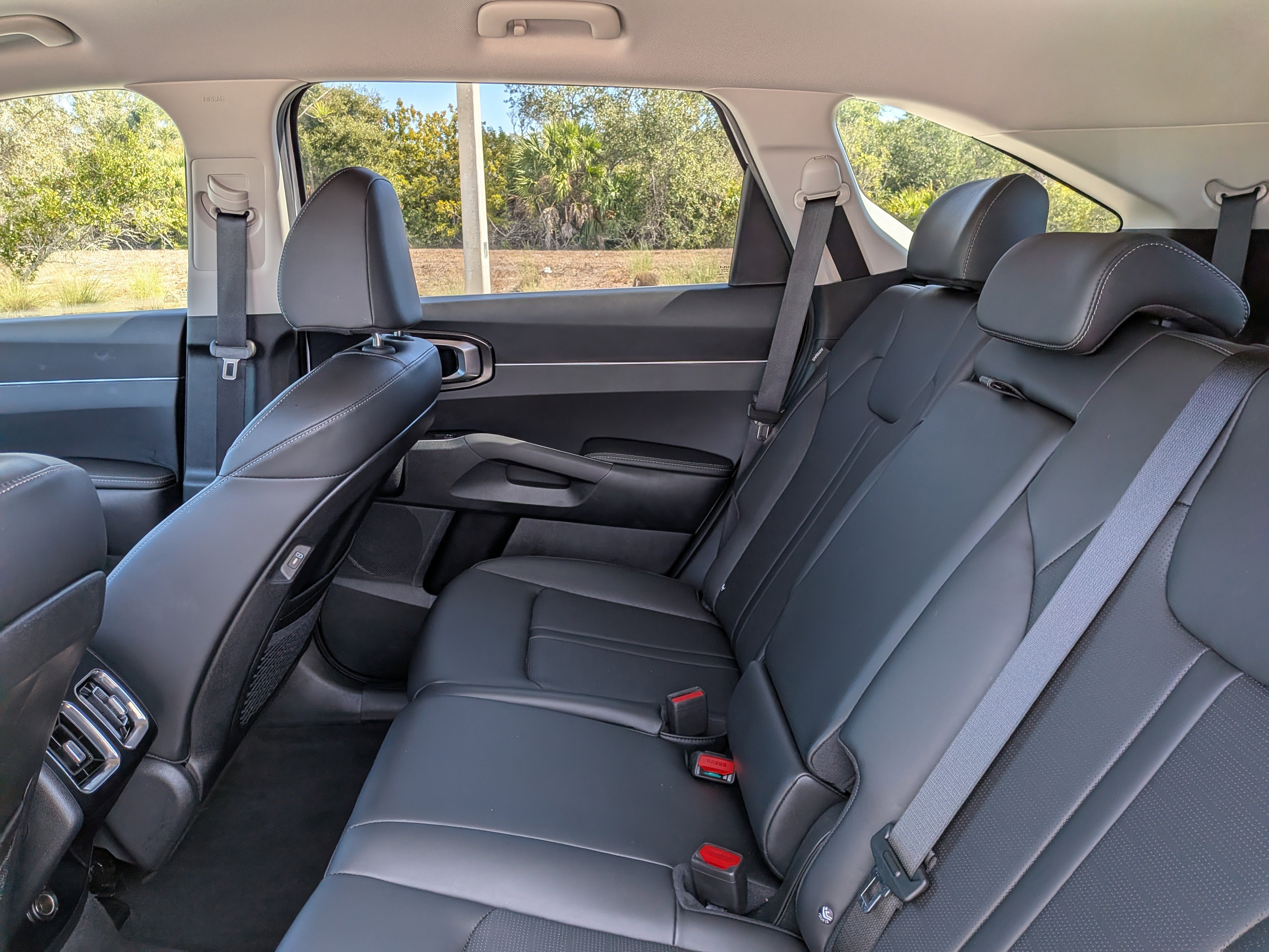 Certified 2025 Kia Sorento S image 16