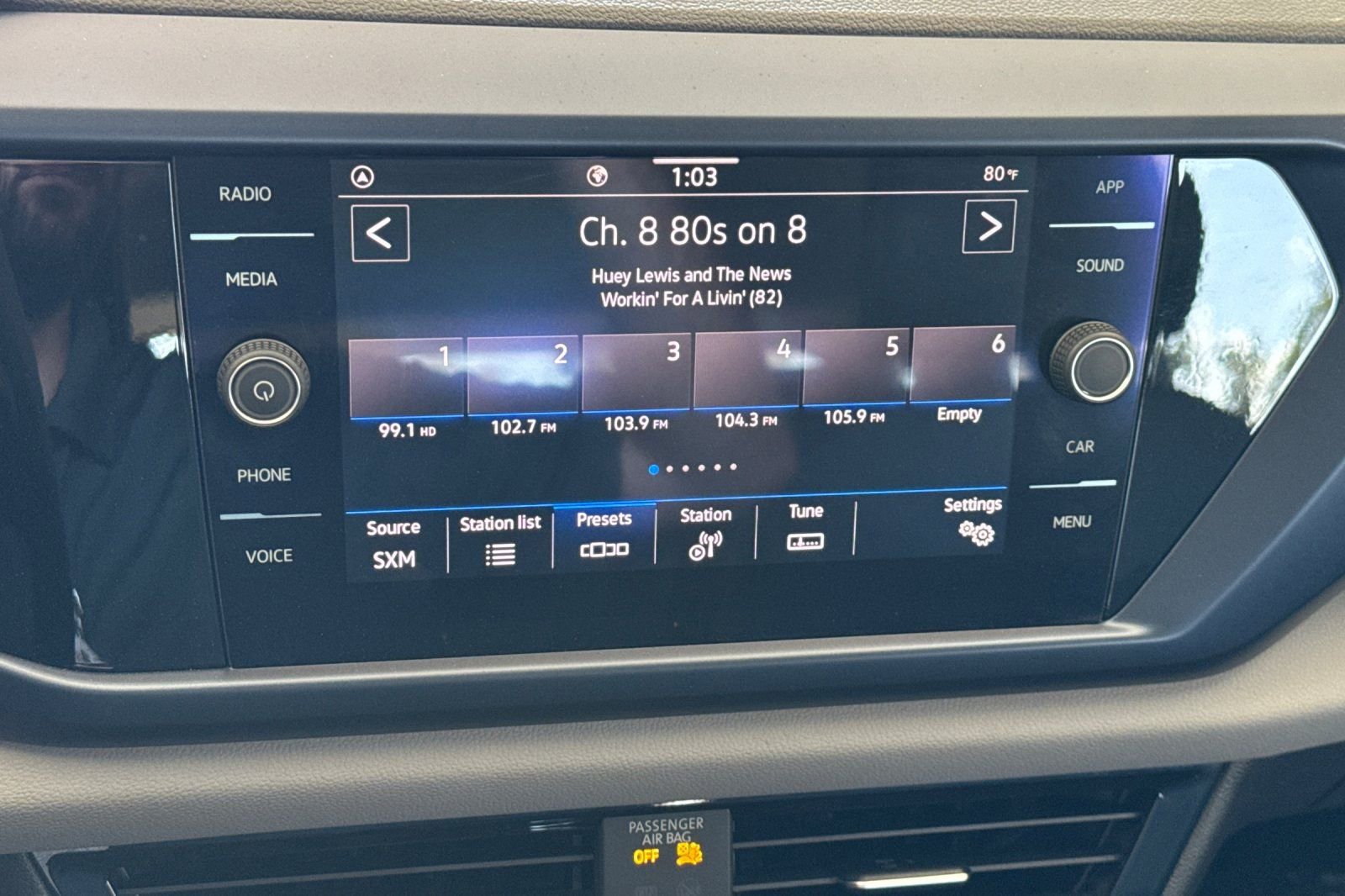 Used 2022 Volkswagen Taos SE image 17