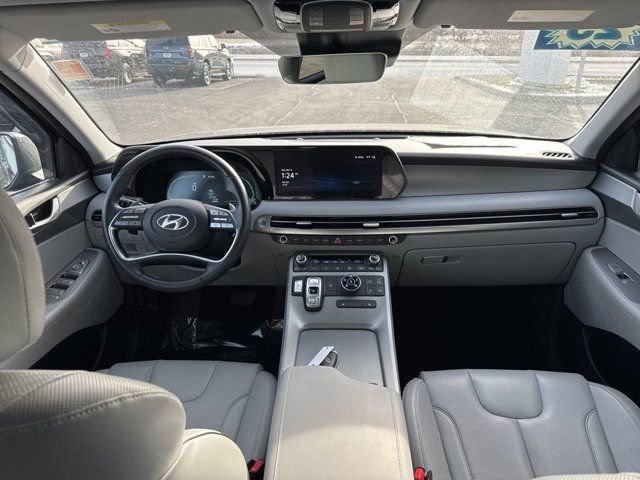 Used 2023 Hyundai Palisade SEL AWD/4WD image 15