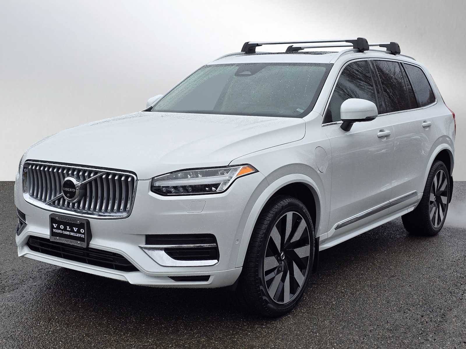 Certified 2023 Volvo XC90 T8 Ultimate w/ Lounge Package image 7