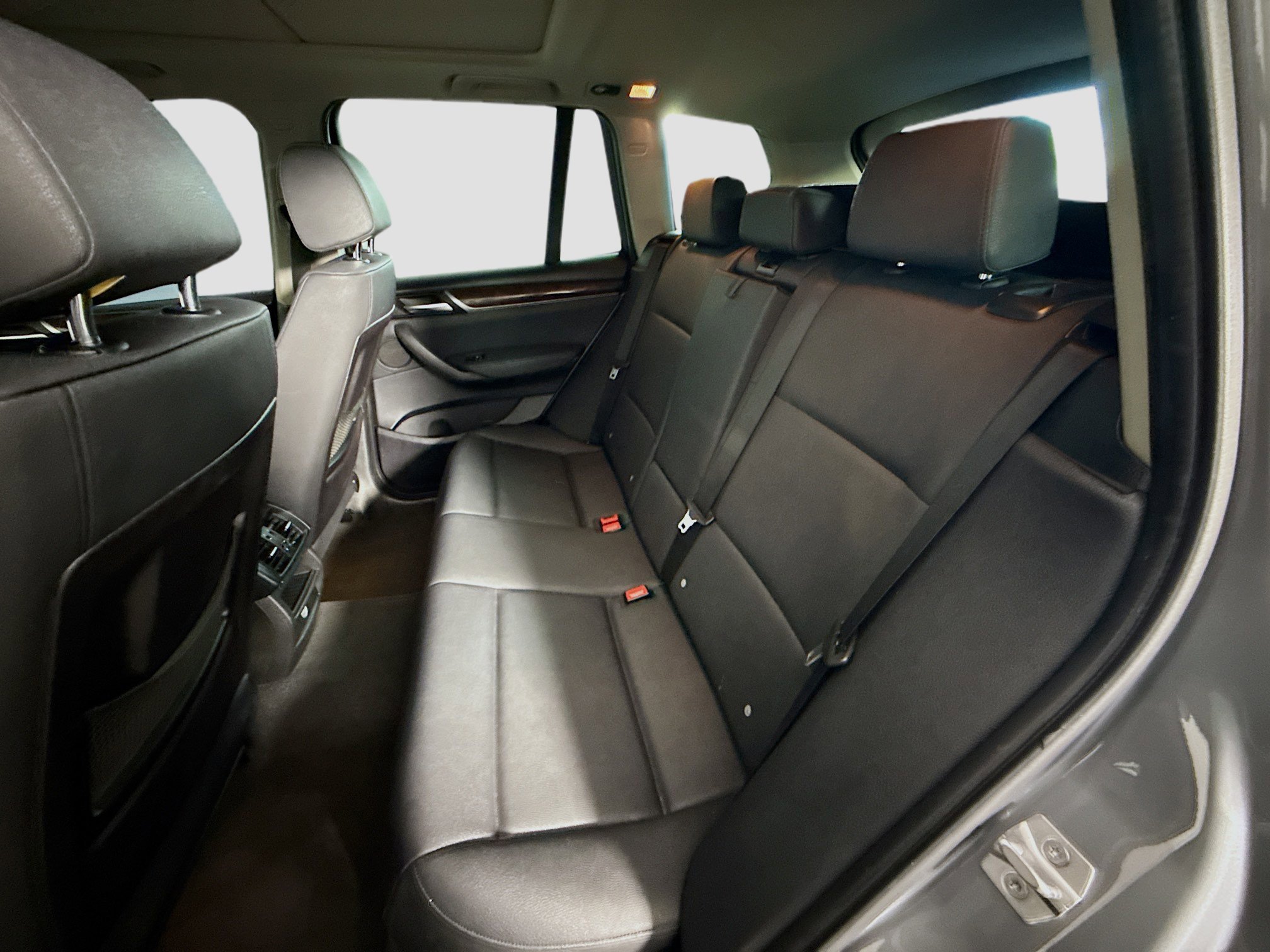 Used 2016 BMW X3 xDrive28i w/ Driver Assistance Package image 25