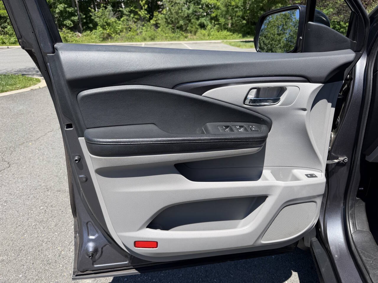 Used 2017 Honda Pilot EX-L image 10