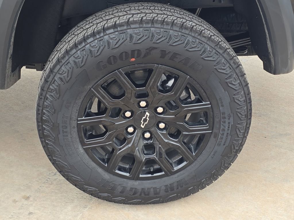 New 2026 Chevrolet Colorado Trail Boss AWD/4WD image 32