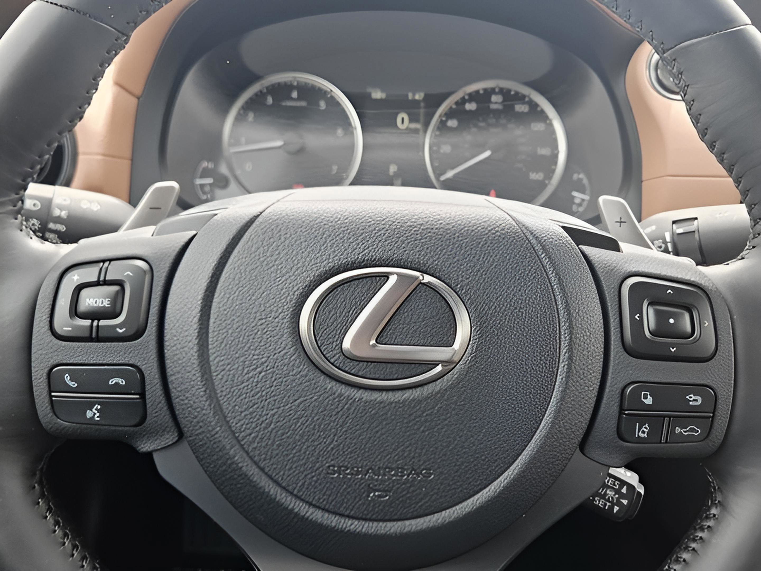 Used 2025 Lexus IS 350 F Sport w/ Accessory Package image 22