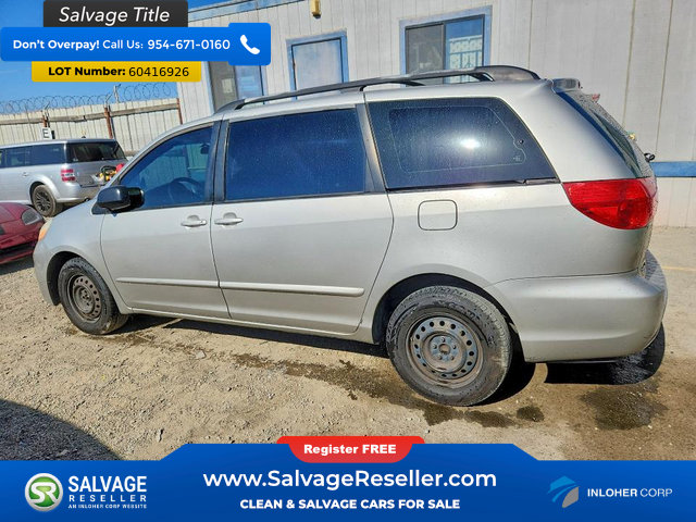 Used 2010 Toyota Sienna FWD image 3