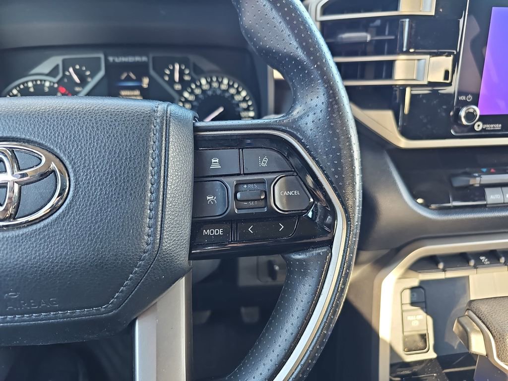 Used 2022 Toyota Tundra SR5 w/ SR5 Convenience Package image 18