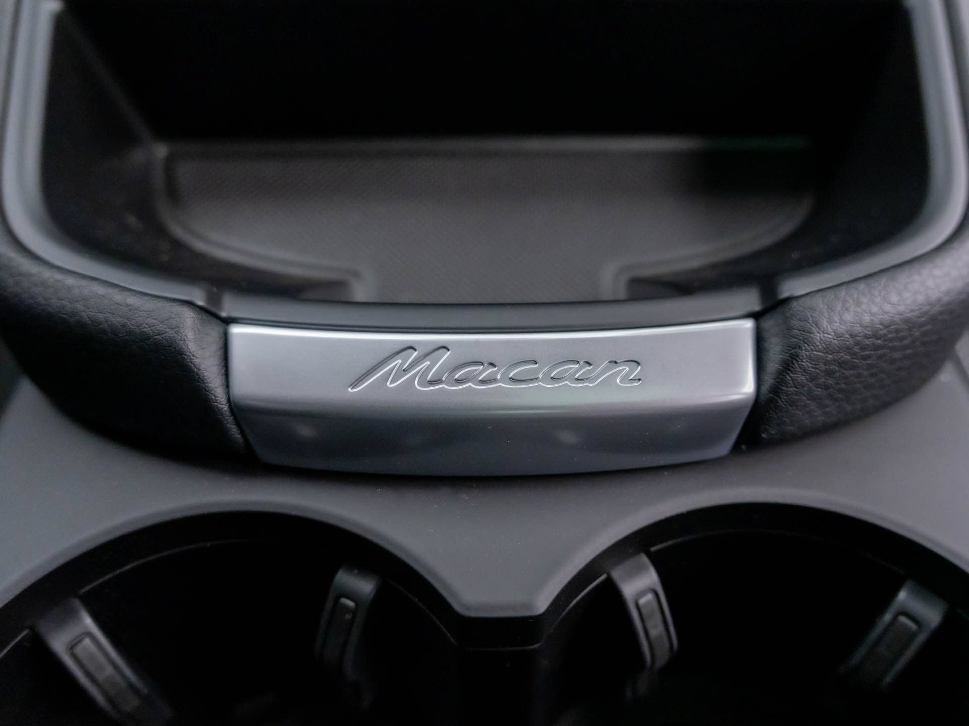 New 2026 Porsche Macan Turbo AWD/4WD image 29