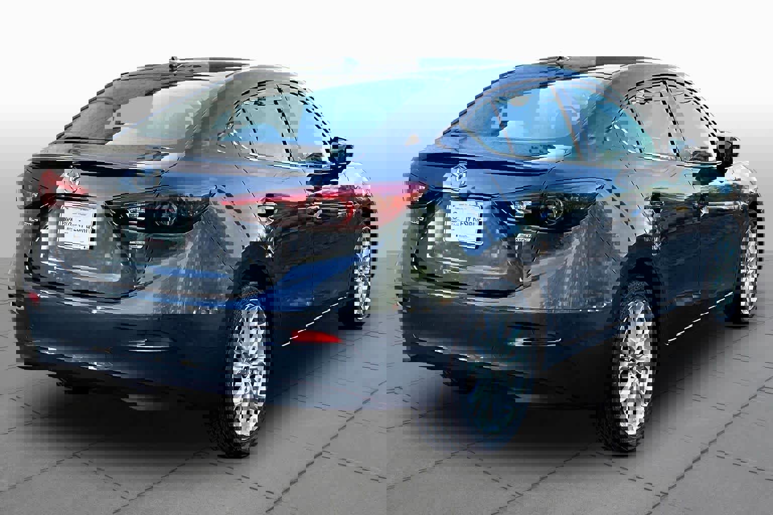 Used 2016 MAZDA MAZDA3 s Grand Touring image 13