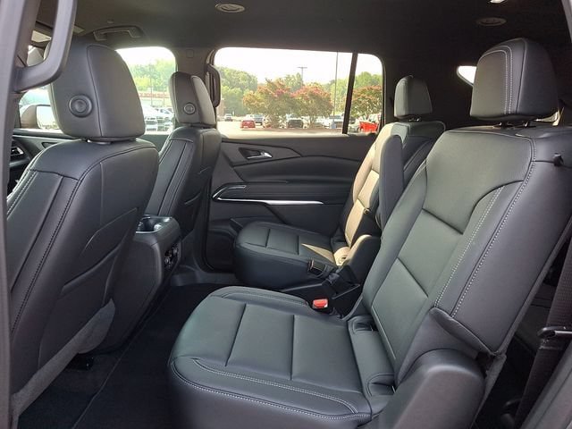 New 2026 Chevrolet Traverse LT w/ Midnight/Sport Edition FWD image 8