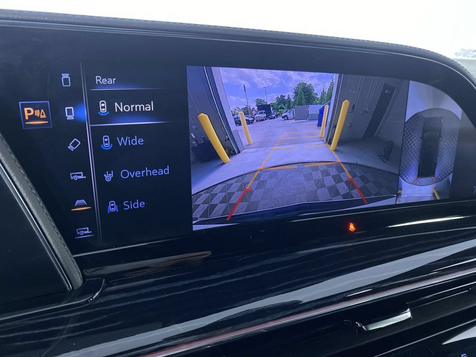 Certified 2023 Cadillac Escalade ESV V AWD/4WD image 7