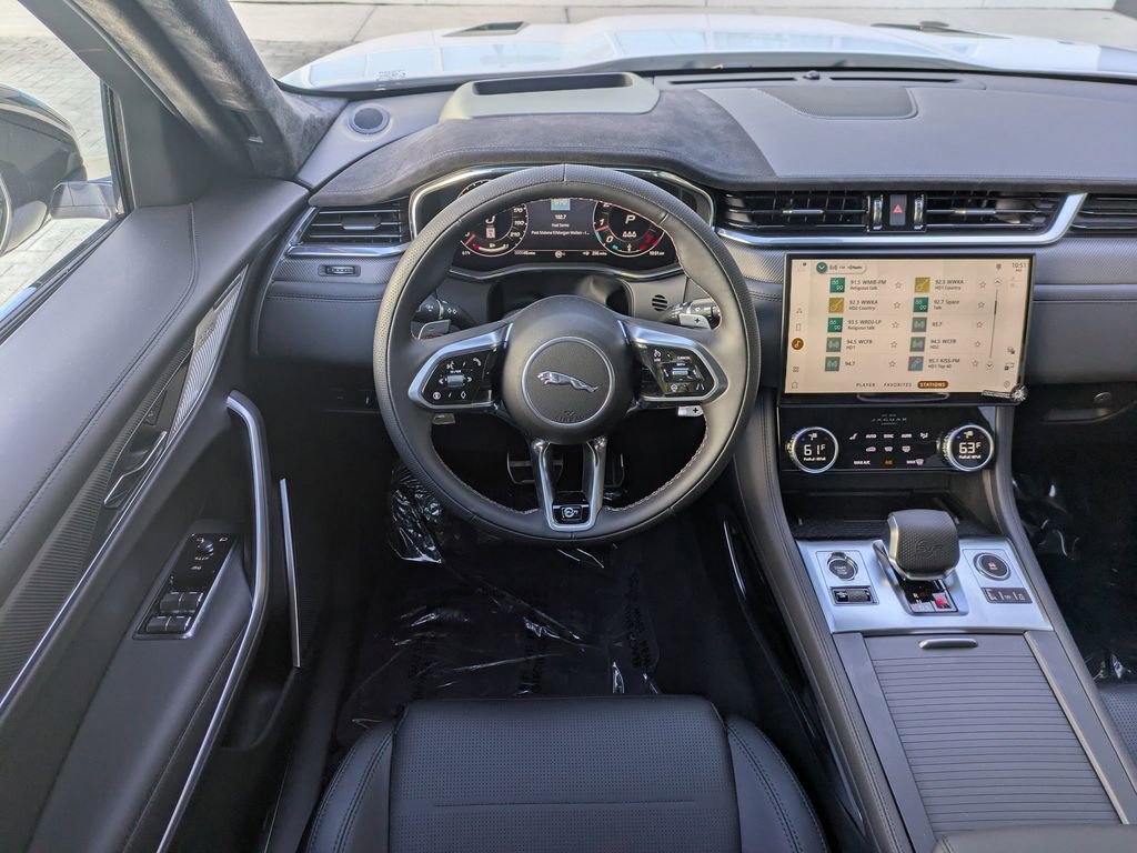 New 2026 Jaguar F-PACE SVR image 17