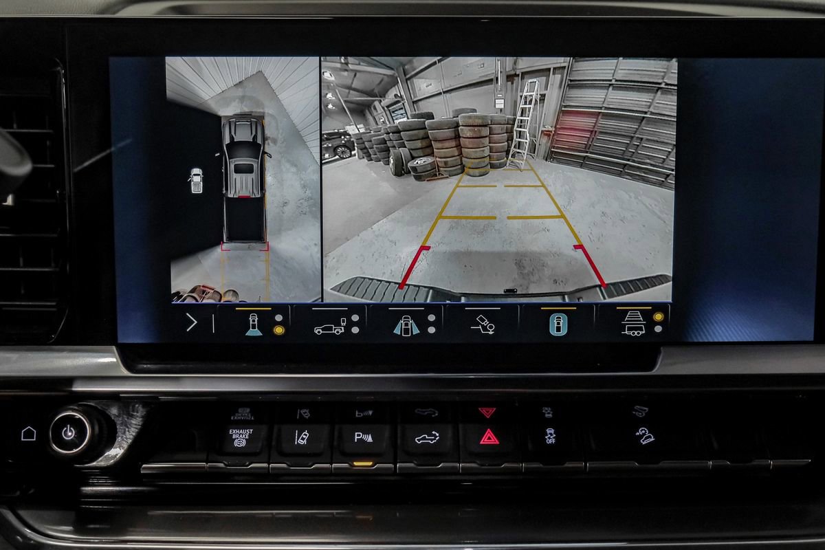 Used 2024 Chevrolet Silverado 2500 High Country w/ High Country Premium Package image 22