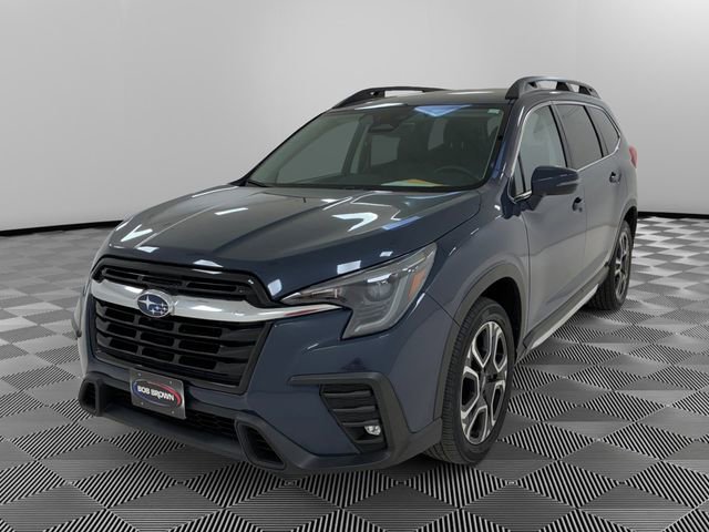 Used 2023 Subaru Ascent Limited image 7