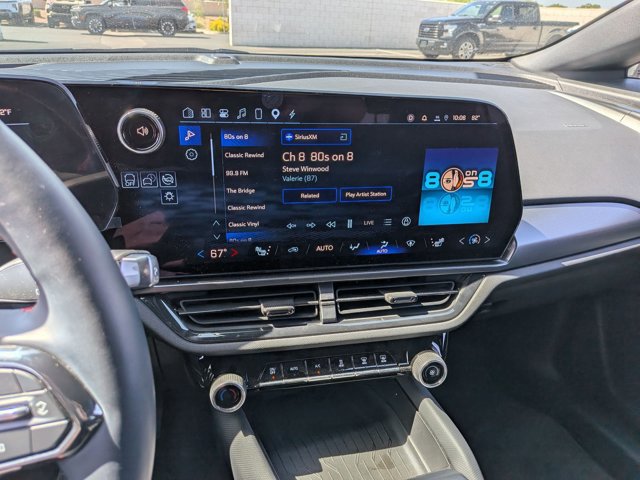 Used 2024 Chevrolet Equinox EV RS FWD image 12