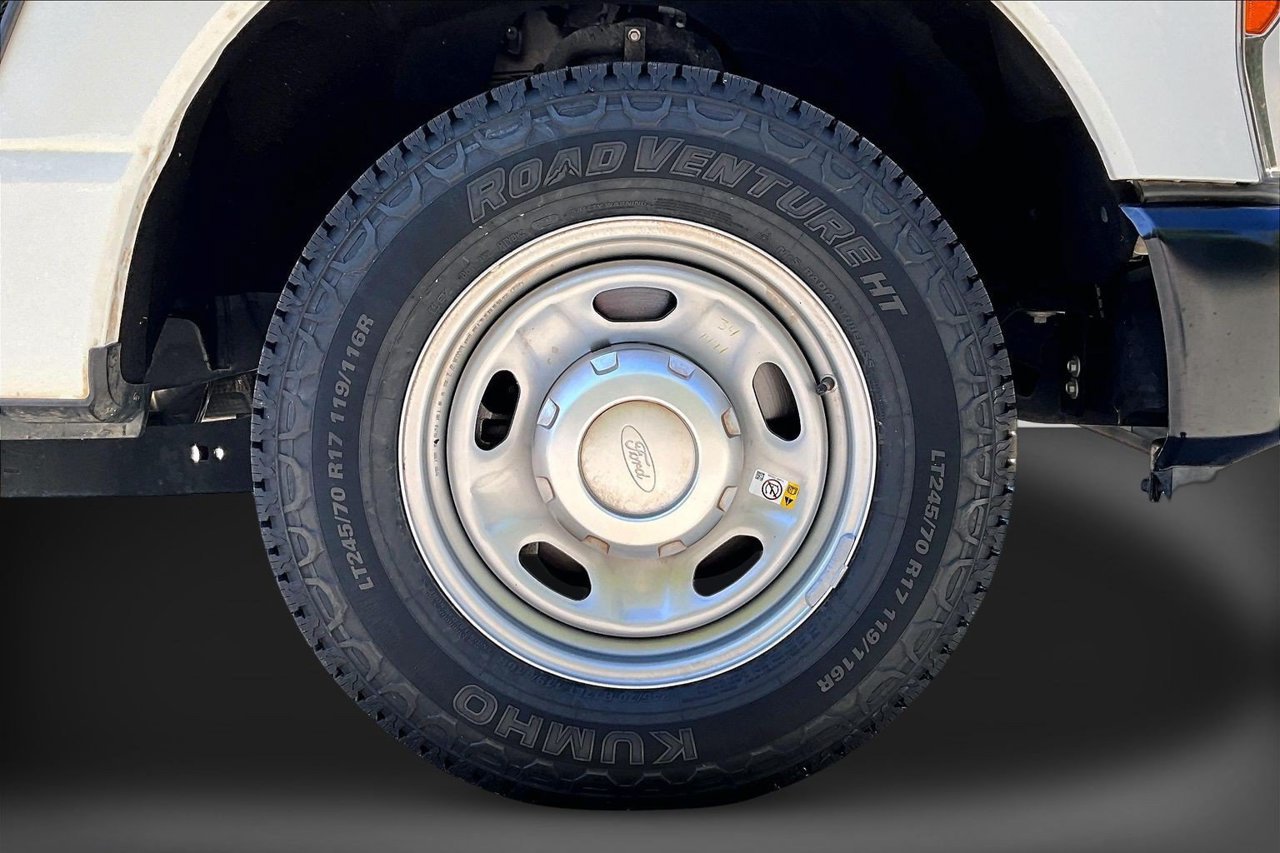 Used 2023 Ford F250 XL RWD image 32
