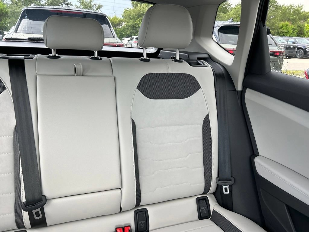 New 2026 Volkswagen Taos SE FWD image 14