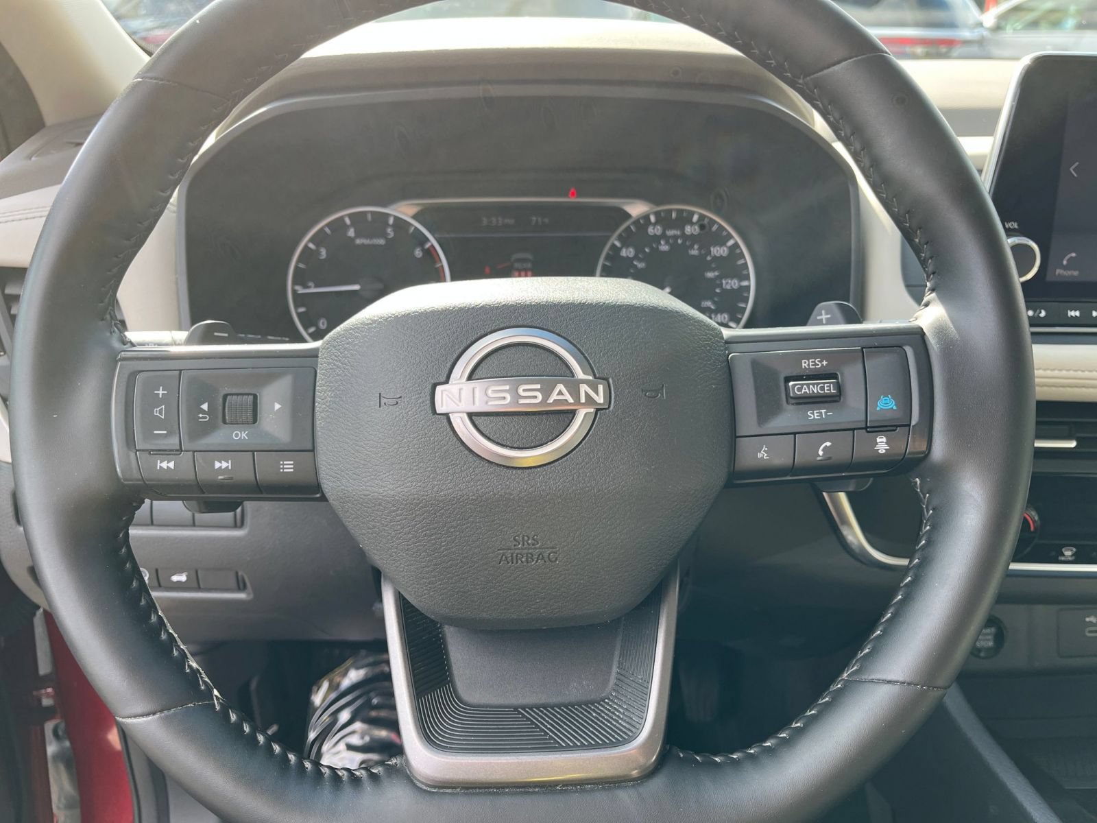 Used 2025 Nissan Rogue SV AWD/4WD image 30