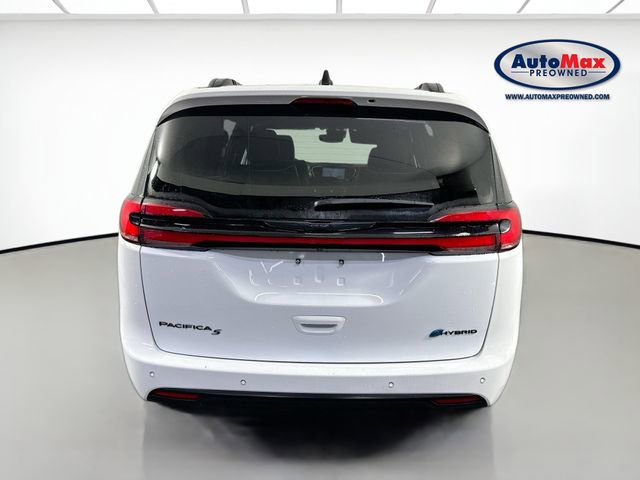 Used 2024 Chrysler Pacifica Premium image 8