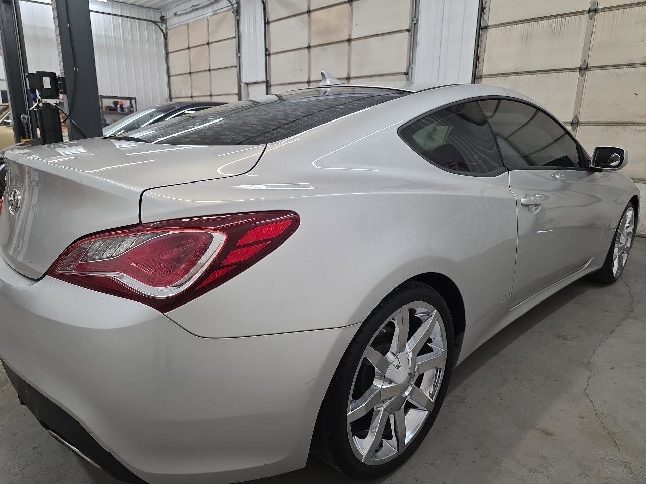 Used 2013 Hyundai Genesis 2.0T image 13
