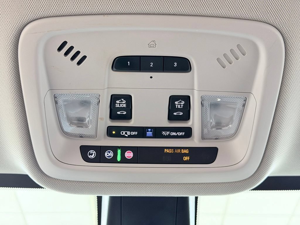 Used 2019 Chevrolet Traverse LT w/ LT Premium Package FWD image 57