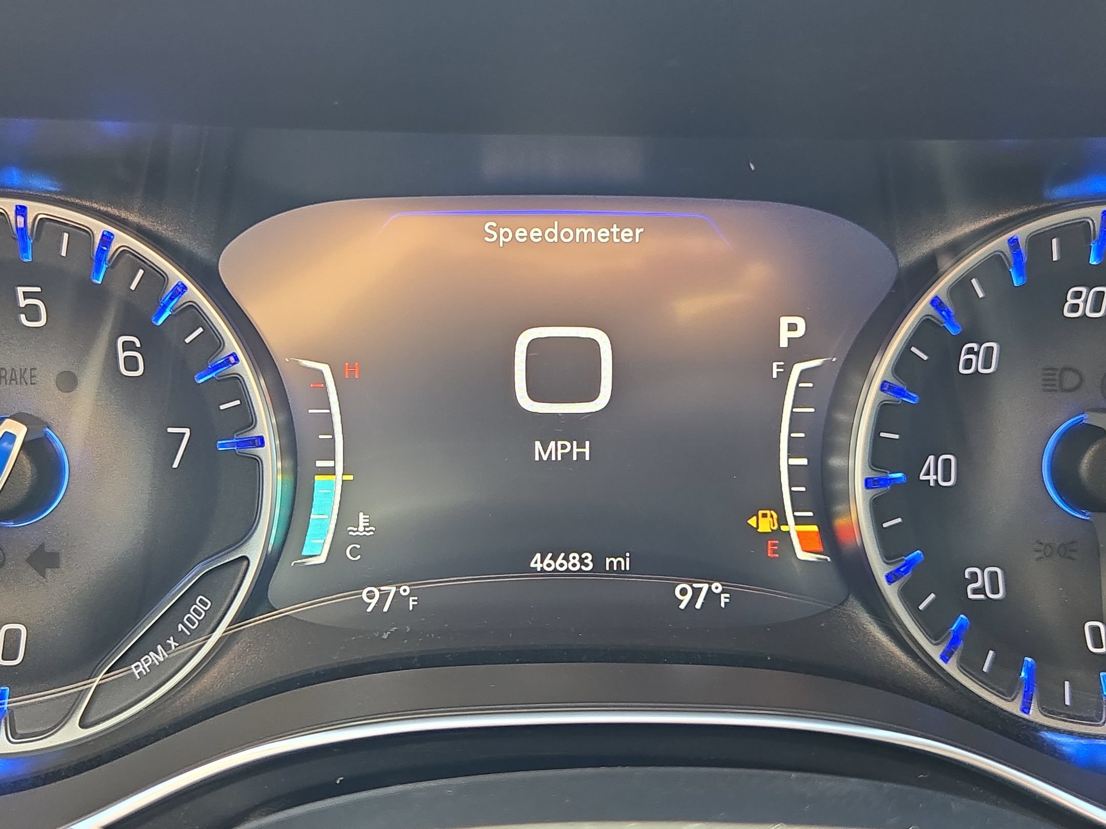 Used 2019 Chrysler Pacifica Limited w/ Advanced Safetytec Group FWD image 30