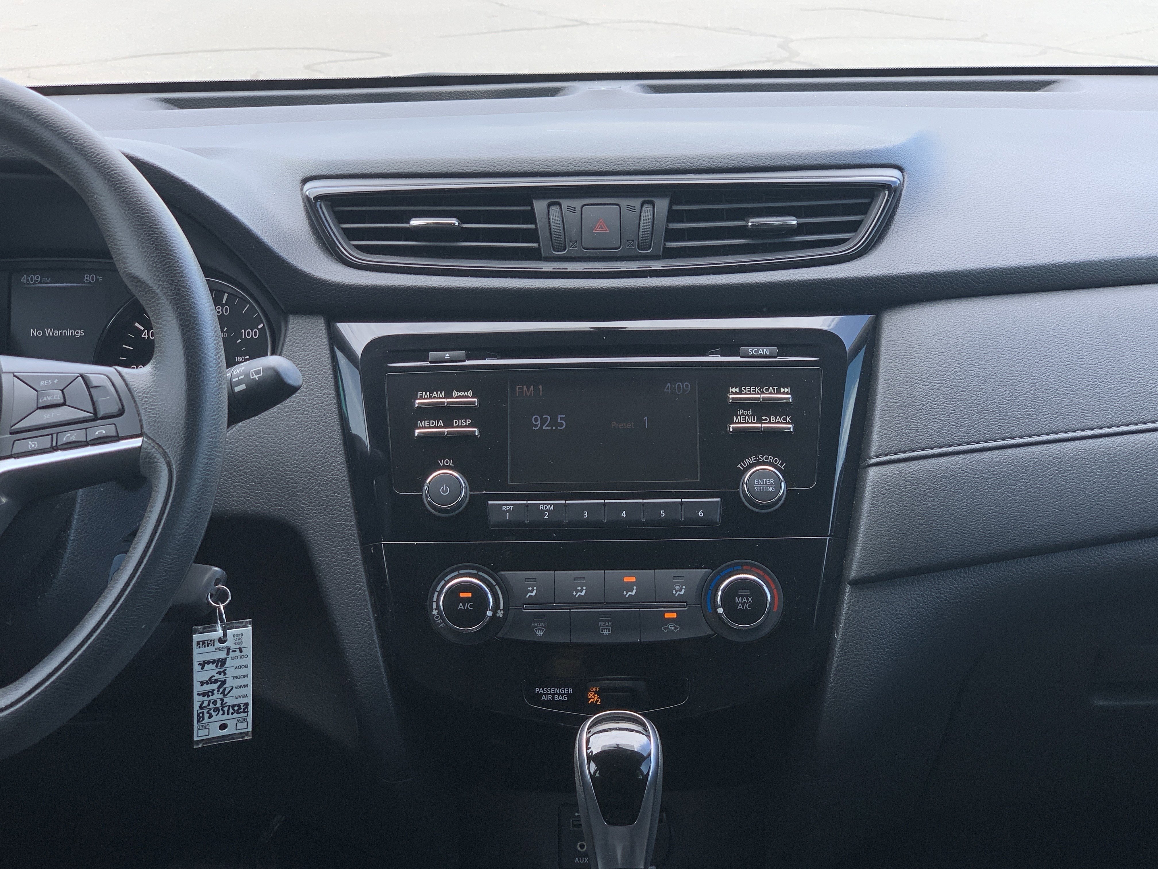 Used 2017 Nissan Rogue S FWD image 31