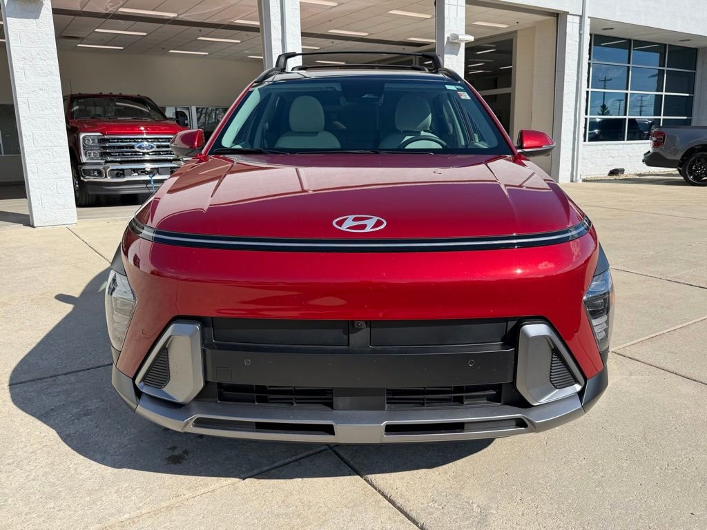Used 2025 Hyundai Kona Limited image 2