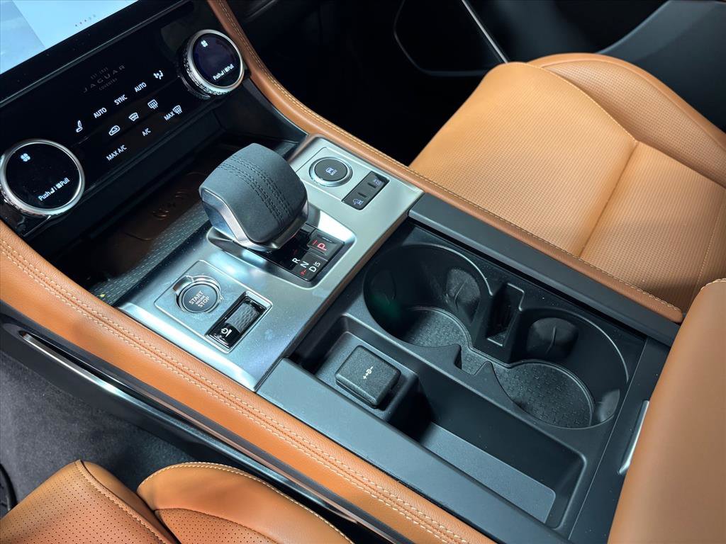 New 2026 Jaguar F-PACE R-Dynamic S image 13
