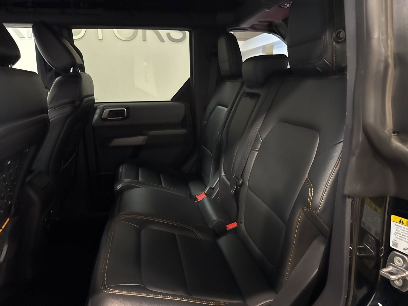 Used 2023 Ford Bronco Badlands image 14