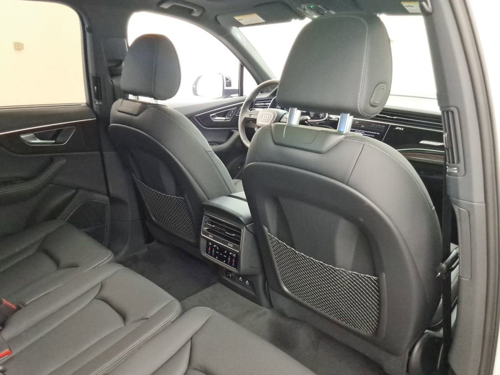 Used 2025 Audi Q7 3.0T Premium Plus w/ Premium Plus Package image 21