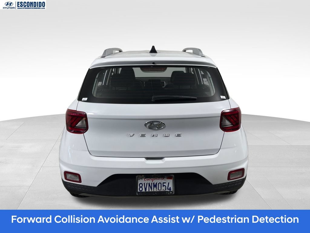 Used 2021 Hyundai Venue SEL w/ Premium Package FWD image 4