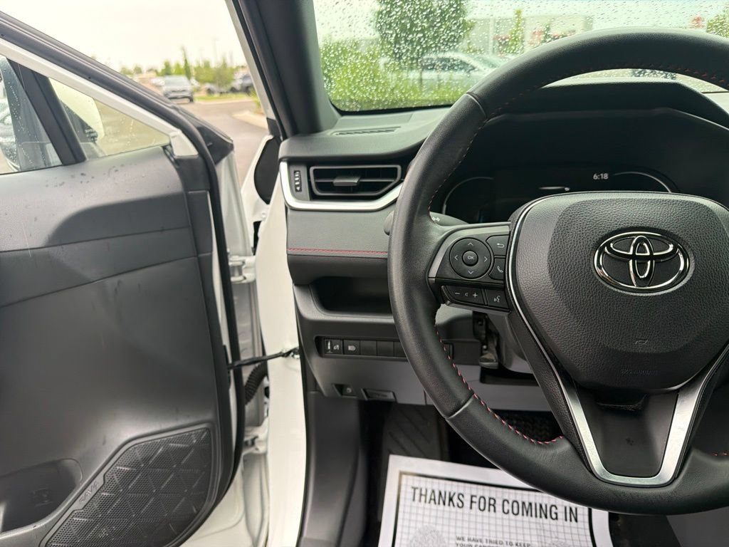 Used 2025 Toyota RAV4 SE AWD/4WD image 26