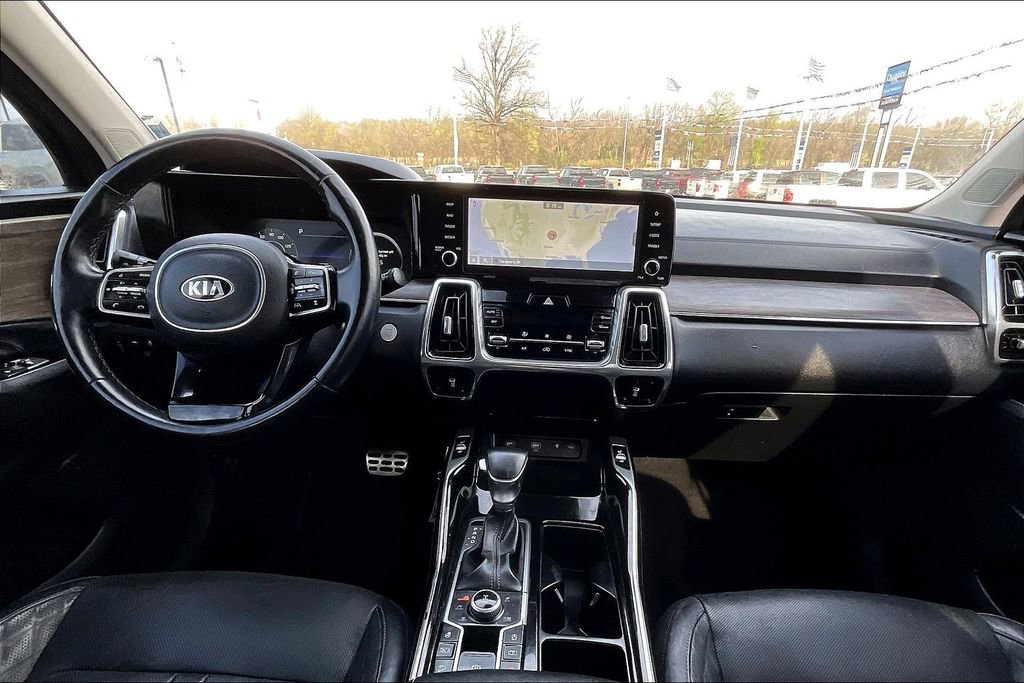 Used 2021 Kia Sorento SX Prestige image 15