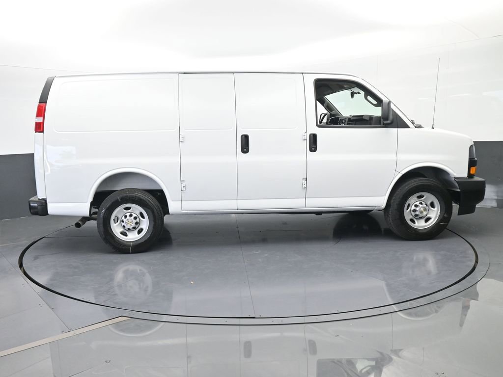 New 2025 Chevrolet Express 2500 w/ Driver Convenience Package image 7
