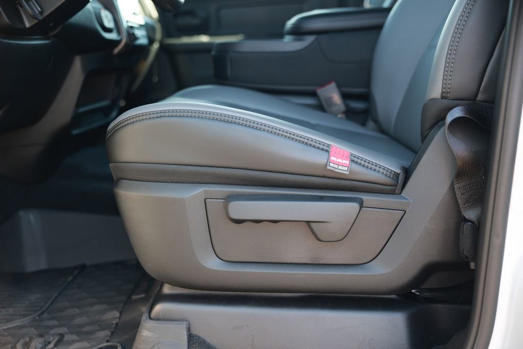 New 2026 RAM 2500 Tradesman AWD/4WD image 17