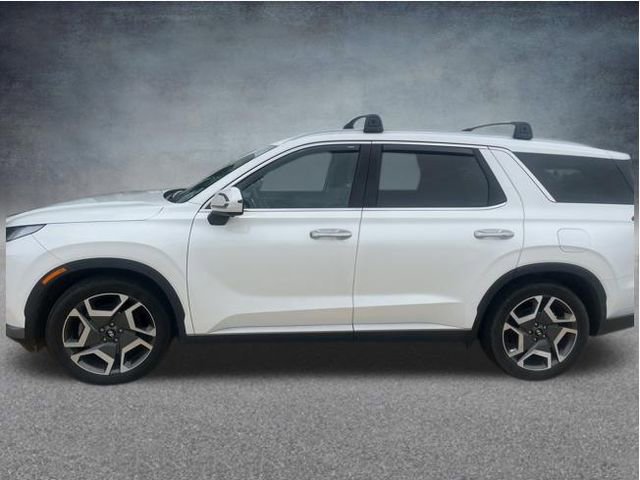 Used 2023 Hyundai Palisade SEL FWD image 6