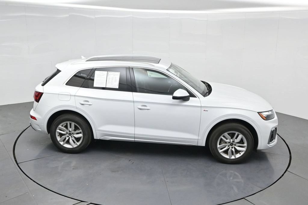 Used 2023 Audi Q5 2.0T Premium w/ Convenience Package AWD/4WD image 46
